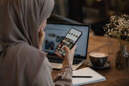 هشدار پلیس به پیام‌رسان‌های داخلی / احتمال نشت گسترده اطلاعات