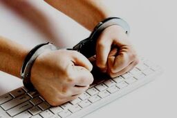 دستبرد ۳۰۰ میلیونی پسر نوجوان به حساب پدر