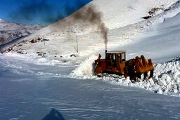 ببینید: نجات شگفت انگیز مادر و نوزاد از میان برف و کولاک