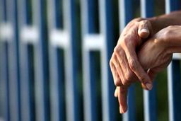 پسری می‌خواست دختر جوان را بدزدد، او را کشتم