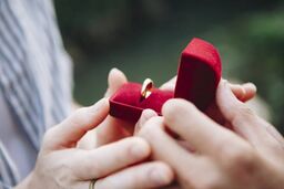 نقشه سیاه خواستگار قلابی برای زن ثروتمند