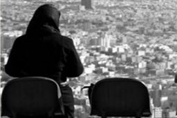 دوست اینترنتی‌ام پیشنهاد داد از شوهرم طلاق بگیرم و با او ازدواج کنم