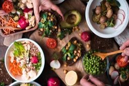 کاهش خطر ابتلا به سرطان با مصرف این مواد غذایی