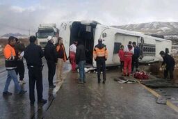 19مصدوم بر اثر واژگونی اتوبوس در جاده اردبیل