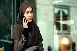 بیوگرافی زینب رفیعی، بازیگر نقش نورا در سریال رخنه