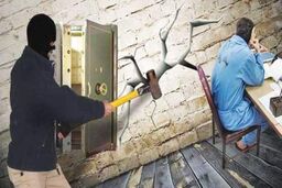 سارقان برای حمل گاوصندوق‌های سنگین از همسایه‌های مالباختگان کمک گرفتند