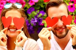 دوام ازدواج با زن یا مرد زیبا + معایب و مزایا