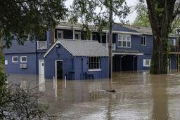 طوفان در آمریکا قربانی گرفت