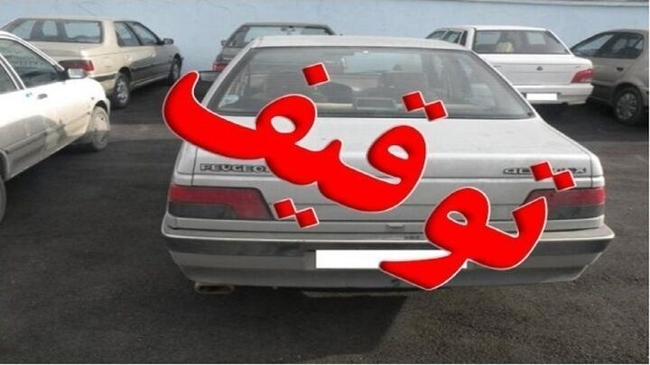 توقیف پژو پارس با خلافی ۱۶۵ میلیونی در ابهر