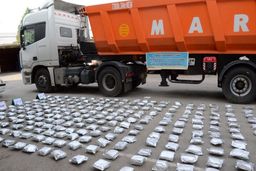 کشف محموله سنگین هروئین قبل از انتقال به غرب کشور