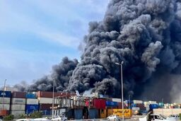 ۱۰ آتش‌سوزی در کشور طی دو هفته؛ از انفجار بندر شهید رجایی تا کارخانه موتورسیکلت‌سازی مشهد