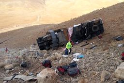 افزایش فوتی‌های حادثه سقوط اتوبوس مسافربری یاسوج به دره