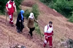 نجات دو بانوی گمشده در غاری در رودبار