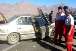 پنج نفر در برخورد پژو۴۰۵ و پراید مصدوم شدند
