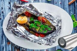 آیا استفاده از فویل‌های آلومینیومی خطرناک است؟/ چه غذاهایی نباید با فویل در تماس باشند/ کاربرد کاغذ نسوز چیست؟