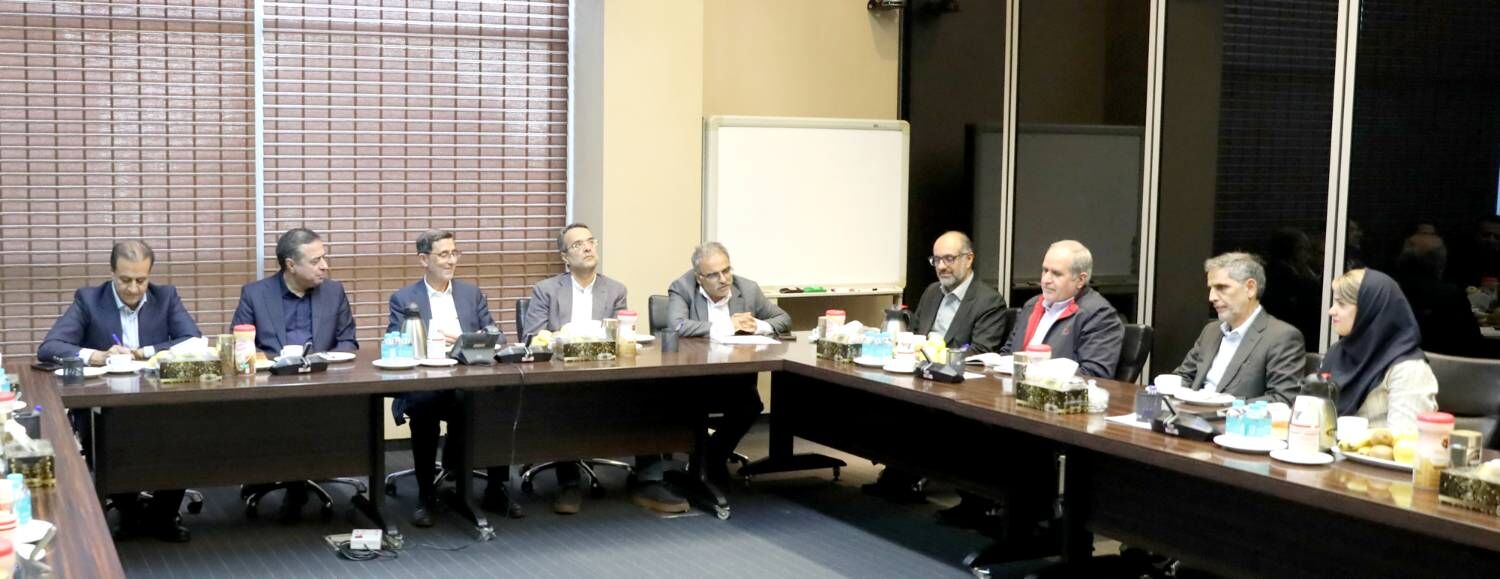 مشارکت راهبردی بانک صادرات ایران در «سازندگی نوین» و «جهاد اقتصادی»؛ تأمین مالی توسعه زیرساخت‌های انرژی با تمرکز بر نیروگاه‌های تجدیدپذیر​