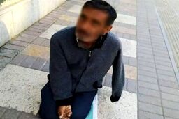گدای بی‌پا، پا درآورد