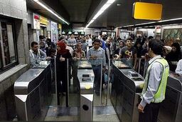مترو و اتوبوس رایگان شد