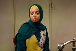 بیوگرافی کامل دریا آقاخانی بازیگر نقش گلناز در سریال اسباب زحمت 