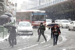 گزارش پلیس از قفل شدن خیابان‌های تهران