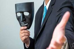 فروپاشی امپراتوری جعل و کلاهبرداری ۶۰۰ میلیاردی در تهران؛ گریم حرفه‌ای جاعل برای تصاحب مجتمع مسکونی